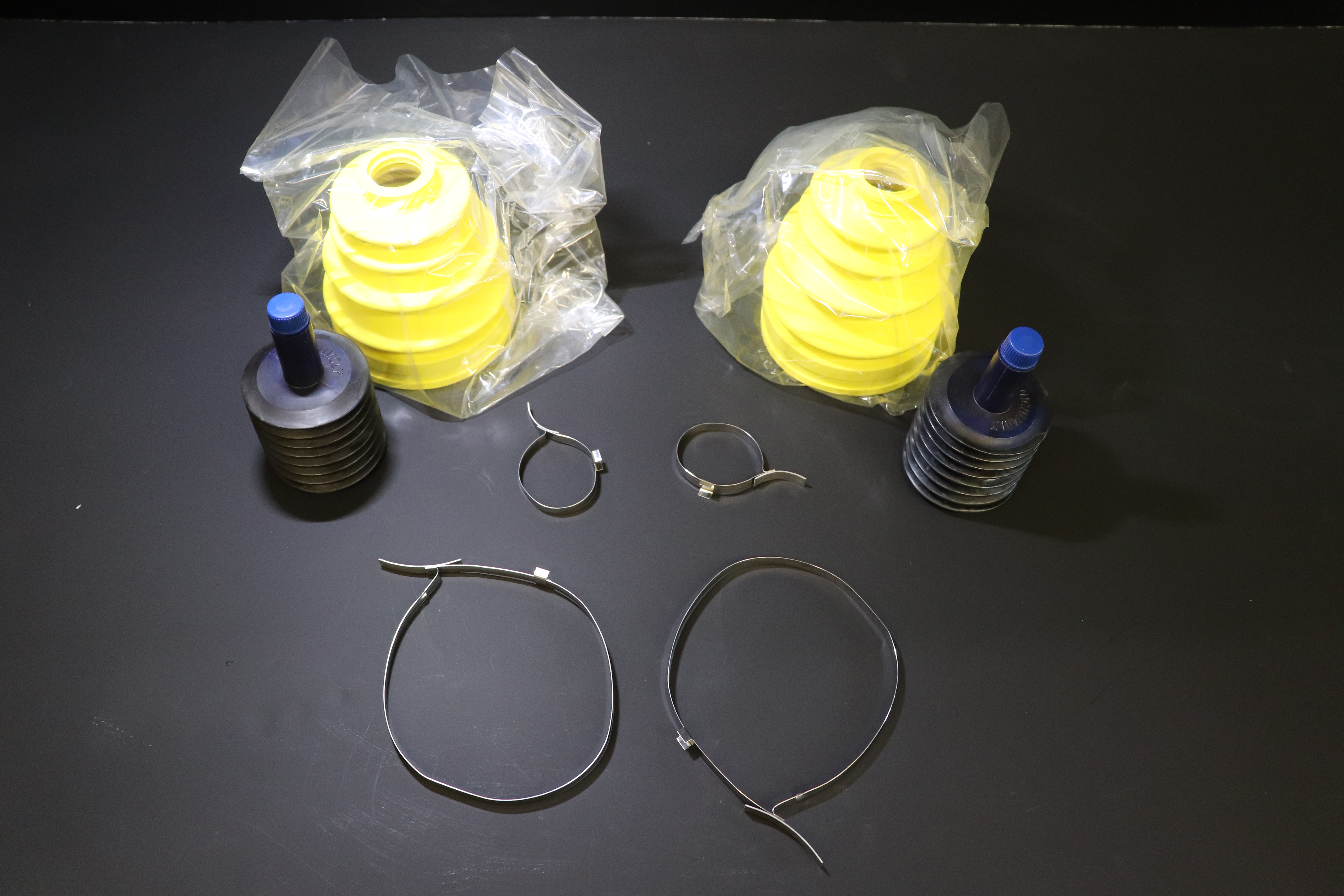 front_drive_shaft_boots_yellow
